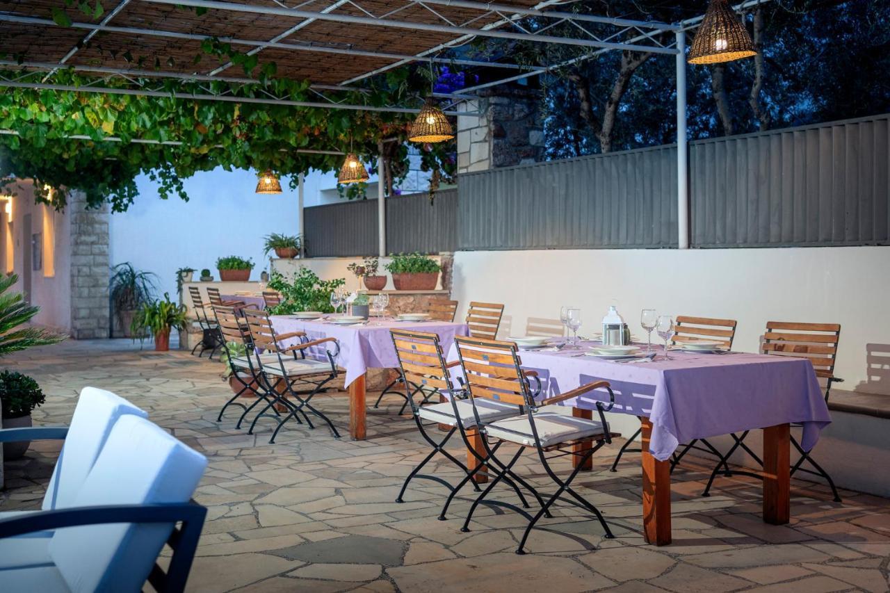 Pansion Marjan Hotel Zavala Ngoại thất bức ảnh