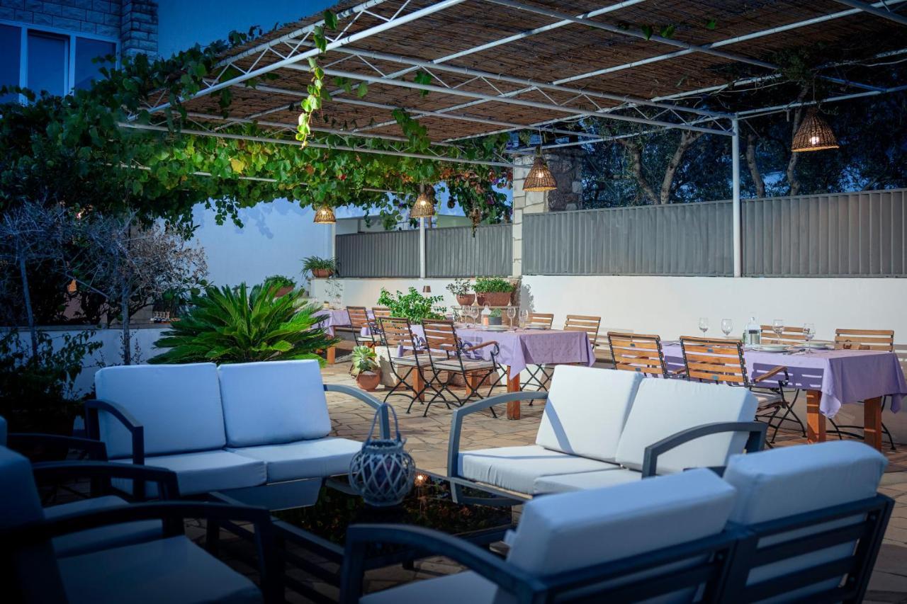 Pansion Marjan Hotel Zavala Ngoại thất bức ảnh